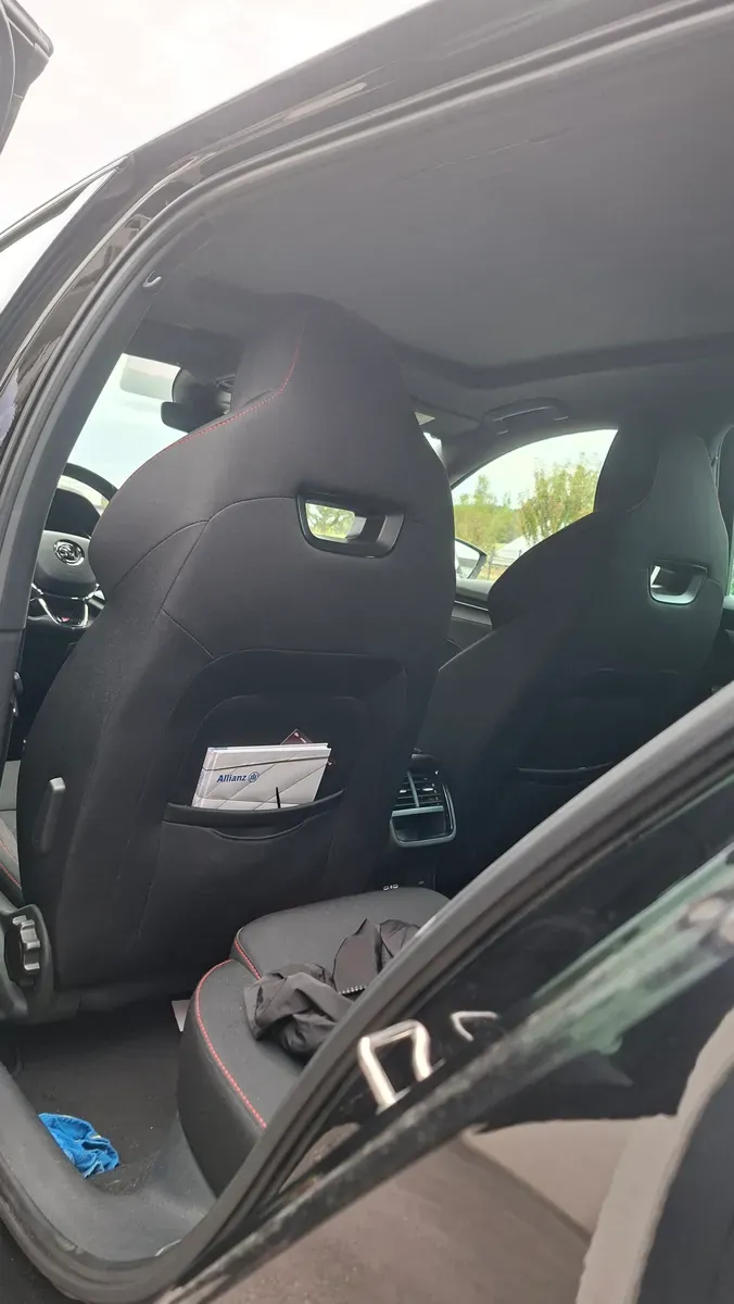 Skoda Octavia 2023 photo 2
