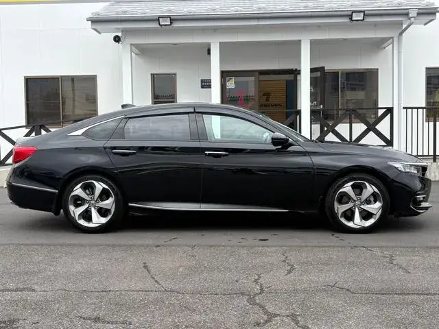 Honda Accord 2020 photo 3