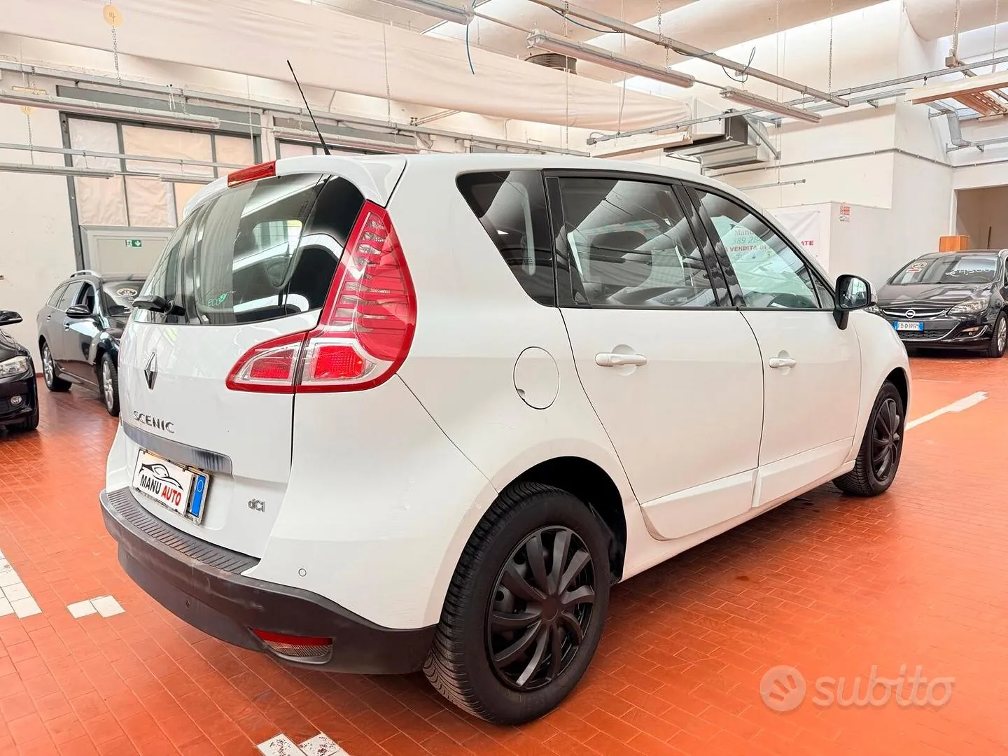 Renault Scenic 2011 photo 5