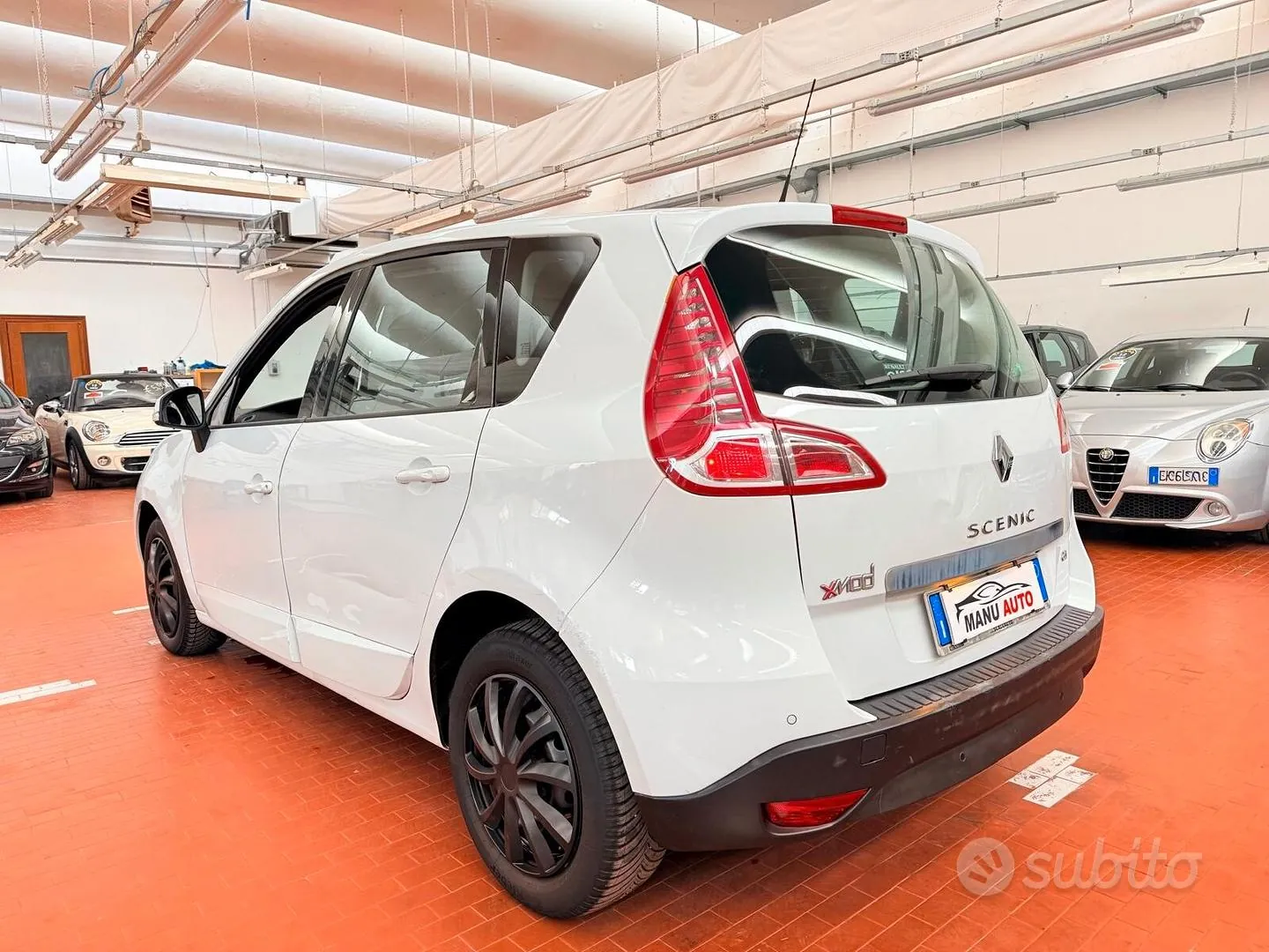 Renault Scenic 2011 photo 3