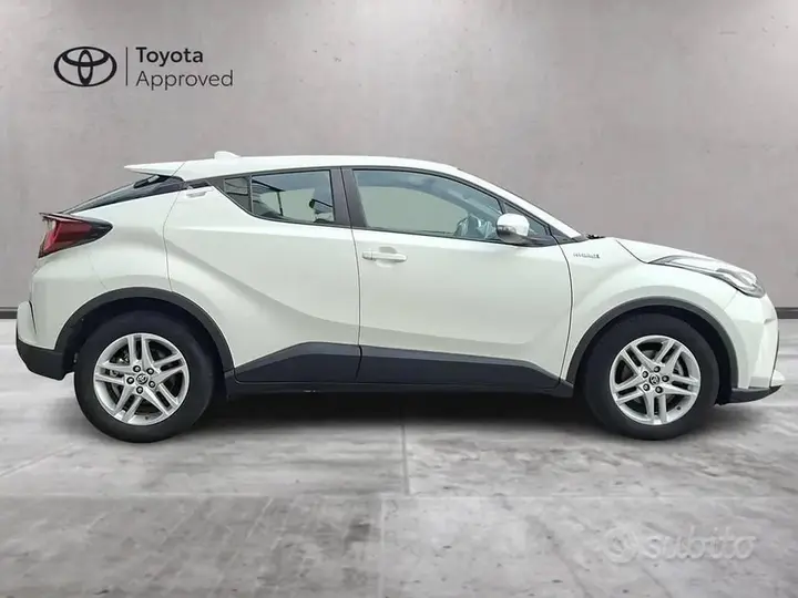 Toyota C-Hr 2022 photo 4
