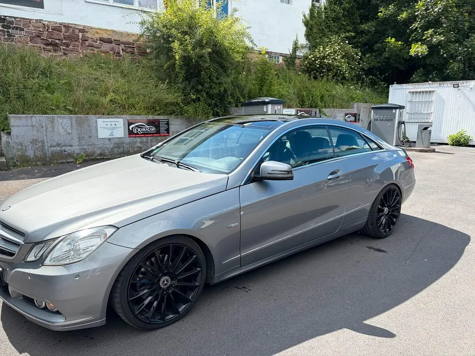 Mercedes-Benz E350 Coupe