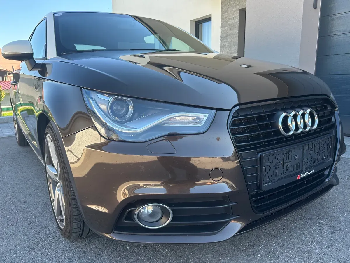 Audi A1 2011 photo 2