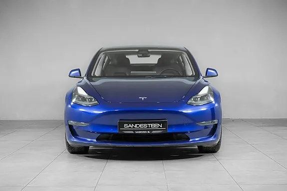 Tesla Model 3 2022 photo 2