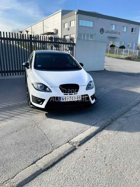 Seat Leon 2011 photo 3