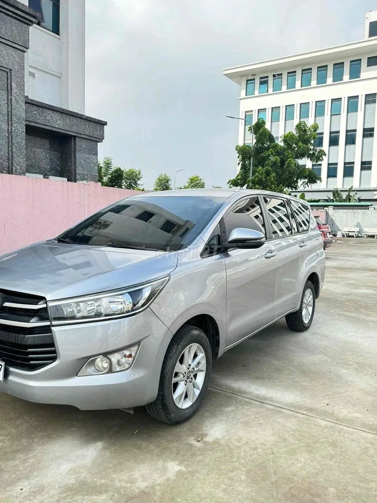 Toyota Innova 2019 photo 4