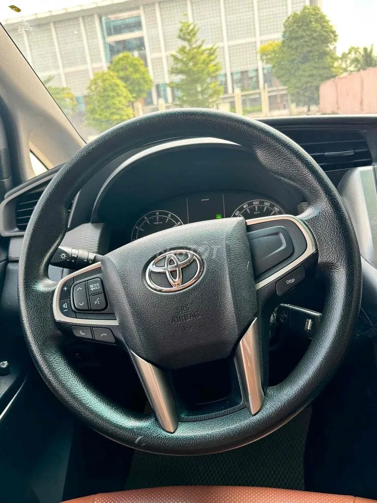 Toyota Innova 2019 photo 5