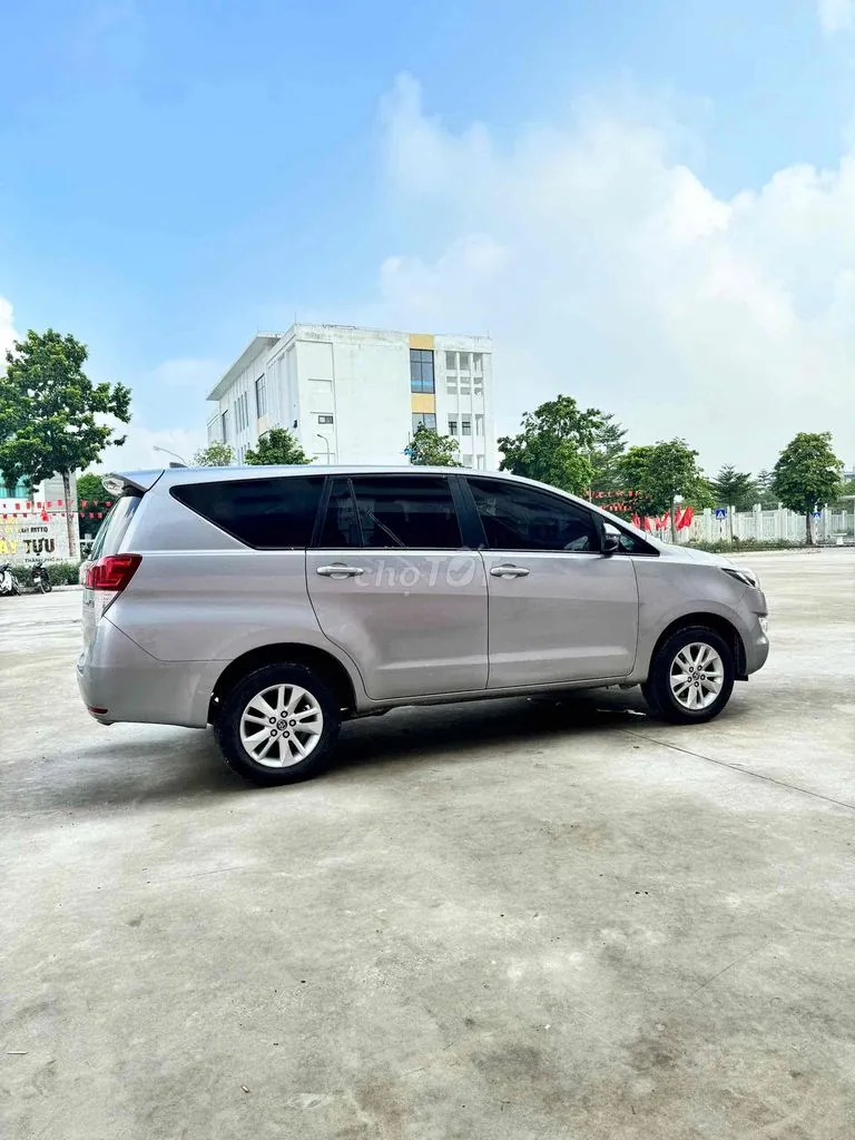 Toyota Innova 2019 photo 3