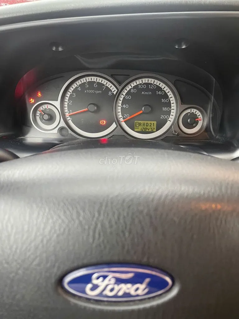 Ford Escape 2011 photo 3