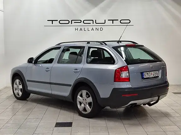 Skoda Octavia Scout 2009 photo 4