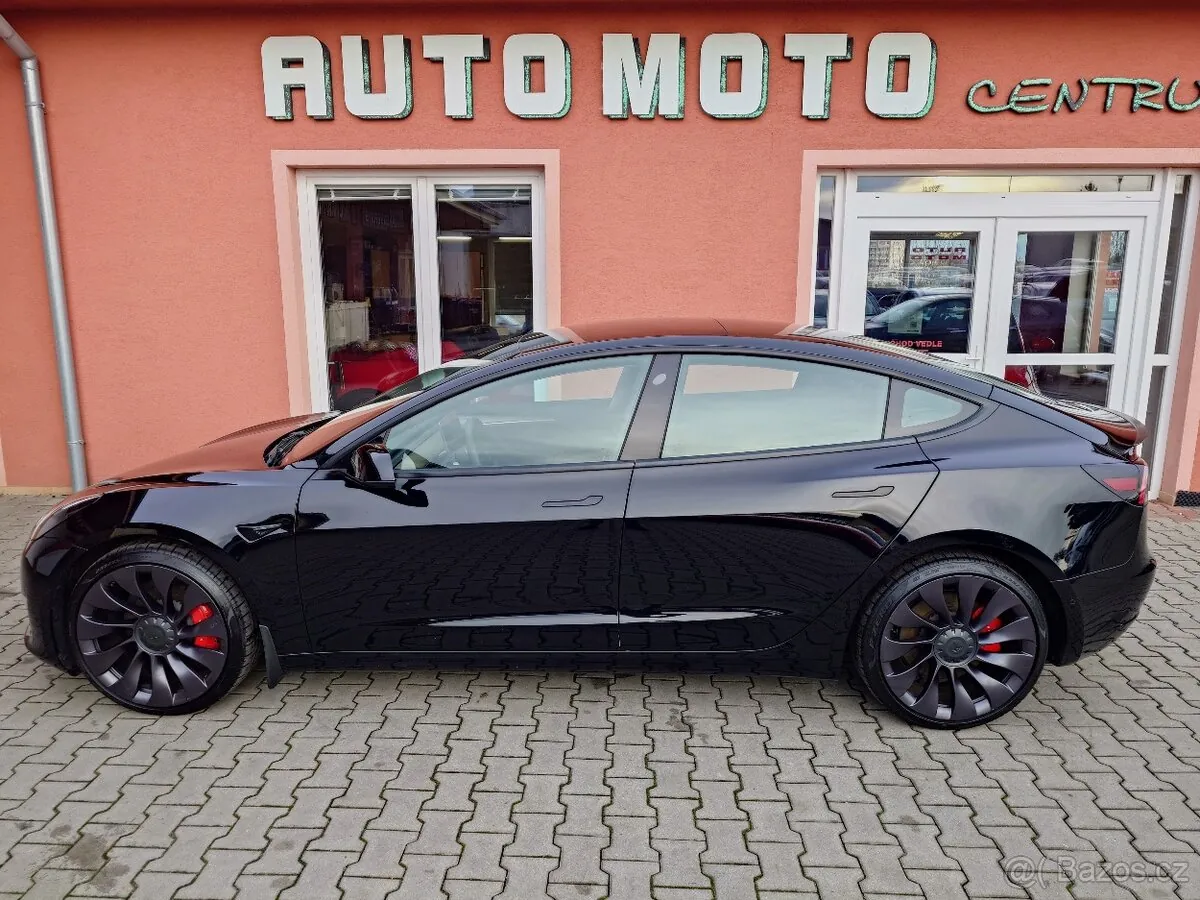 Tesla Model 3 2021 photo 2