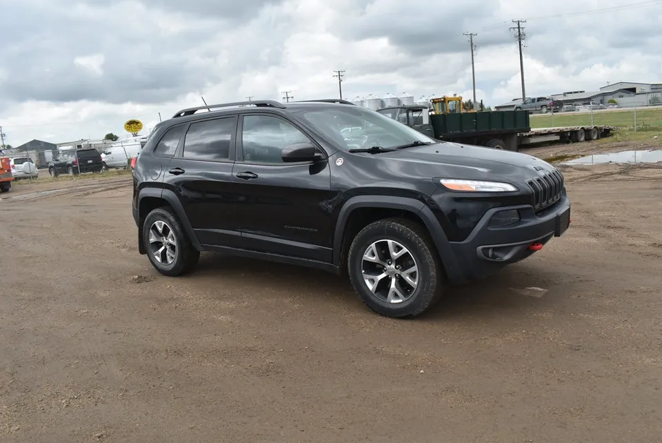 Jeep Cherokee 2015 photo 4