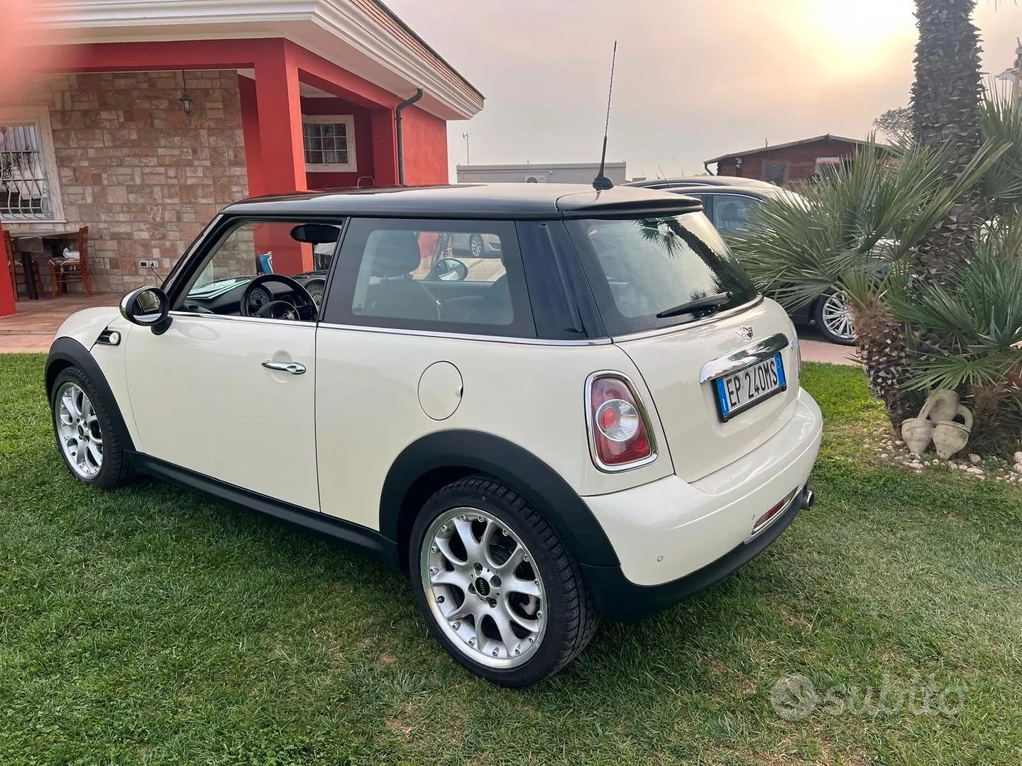 Mini Cooper Coupe 2012 photo 5
