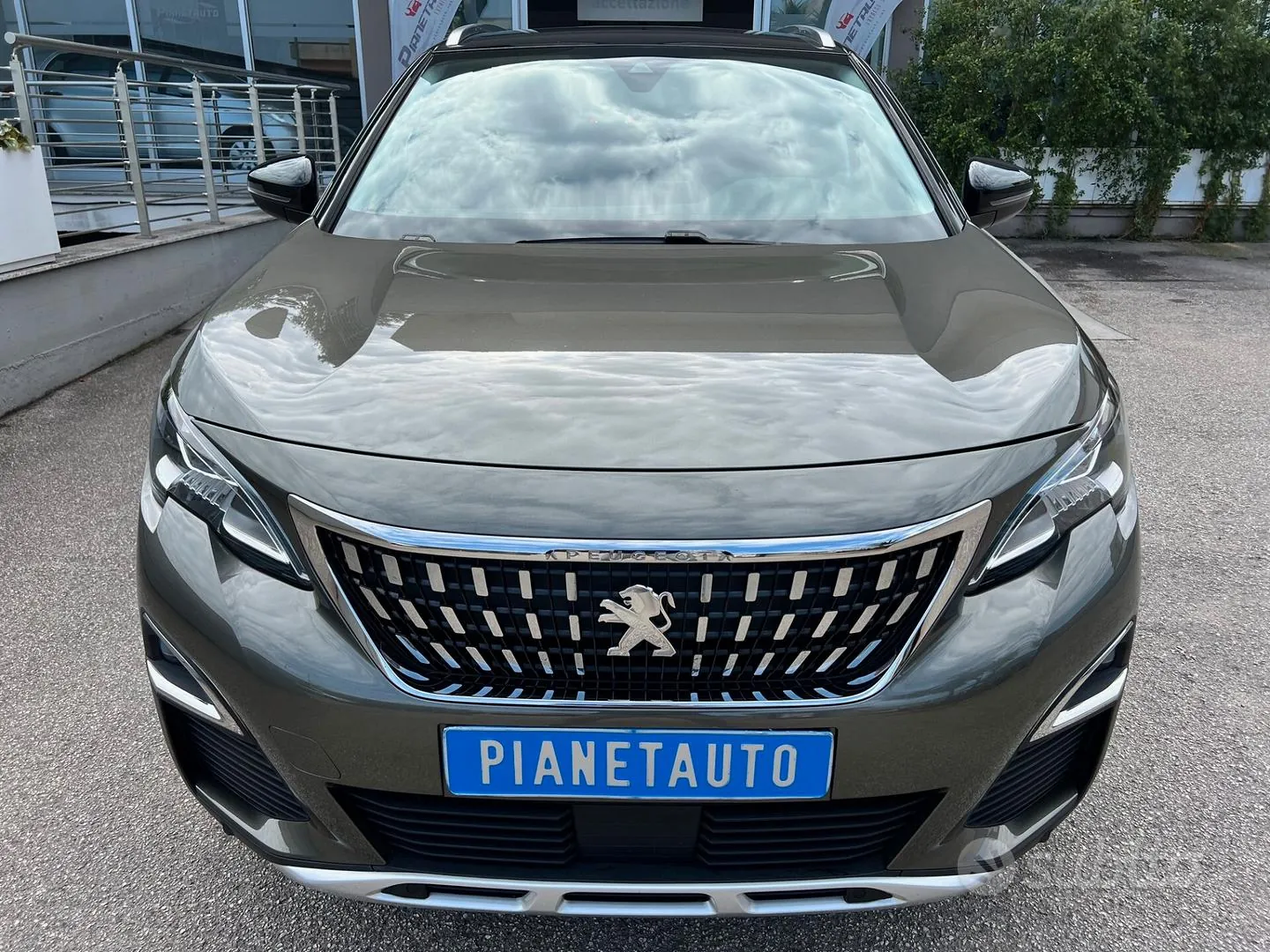 Peugeot 3008 2018 photo 2