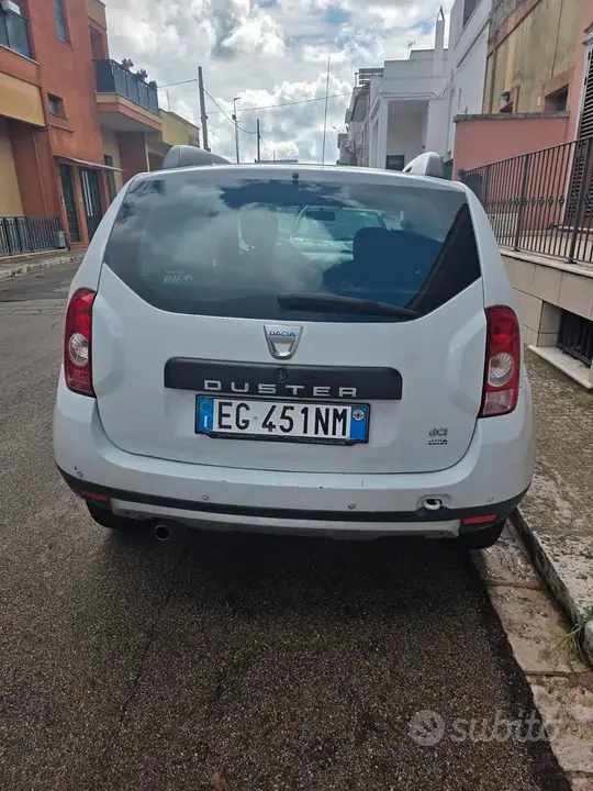 Dacia Duster 2011 photo 4
