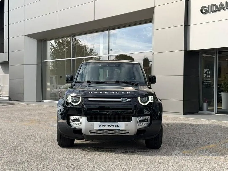Land Rover Defender 2022 photo 3