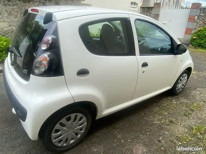 Citroen C1 2013 photo 3