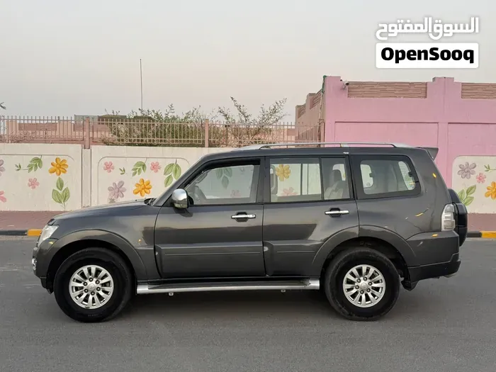 Mitsubishi Pajero 2015 photo 2
