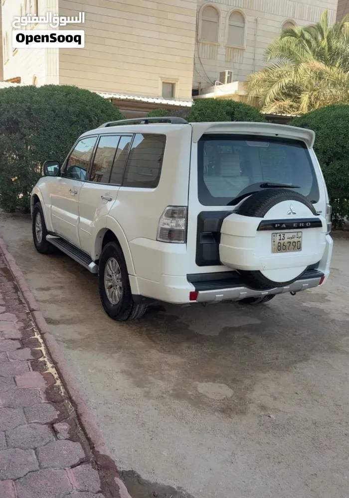 Mitsubishi Pajero 2015 photo 5