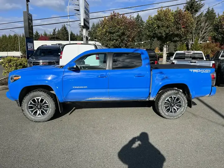 Toyota Tacoma 2021 photo 2