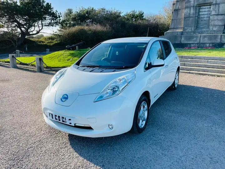 Nissan Leaf 2015 photo 3
