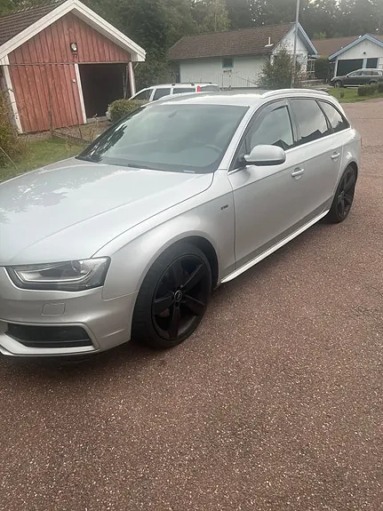 Audi A4 2014 photo 2