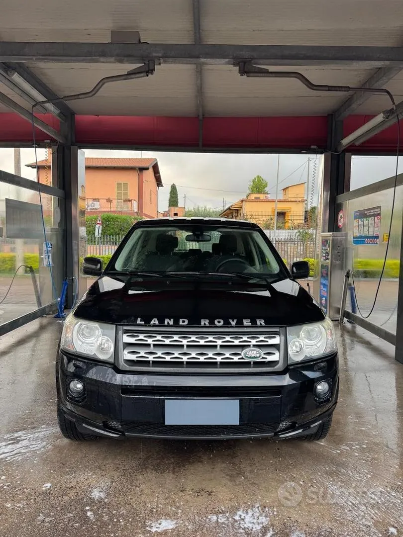 Land Rover Freelander 2012 photo 3