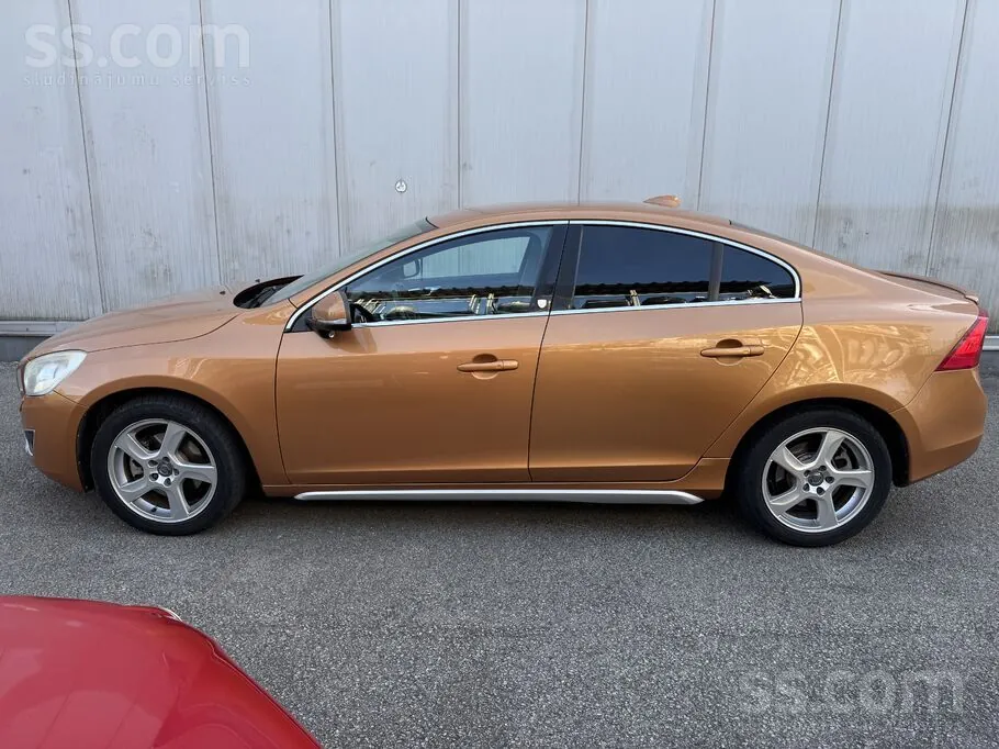 Volvo S60 2010 photo 5