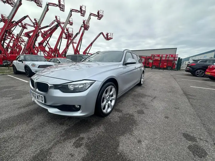 BMW 3 Series 2012 photo 3