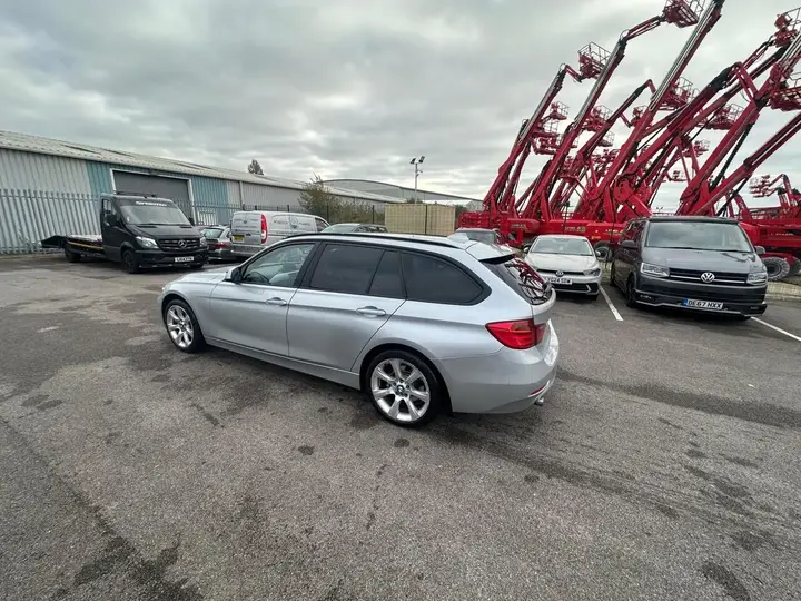 BMW 3 Series 2012 photo 5