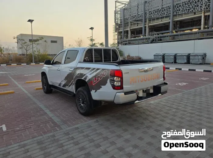 Mitsubishi L200 2019 photo 2