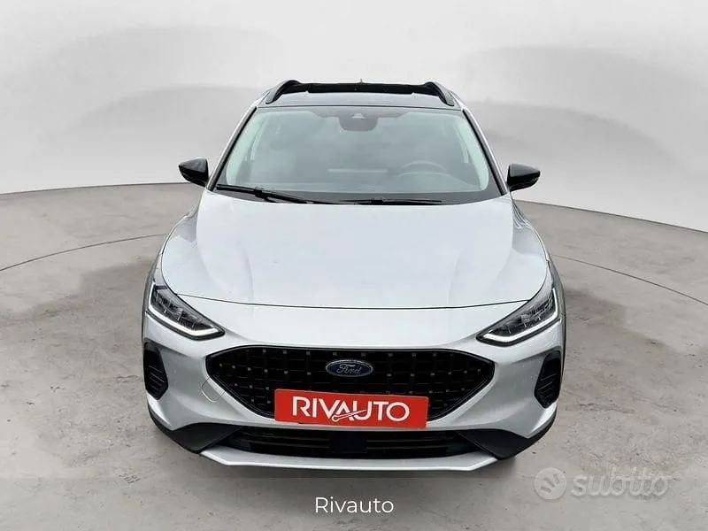 Ford Focus 2024 photo 5