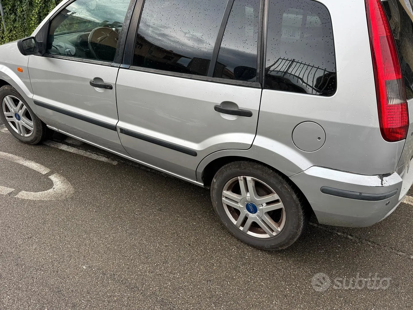 Ford Fusion 2004 photo 5