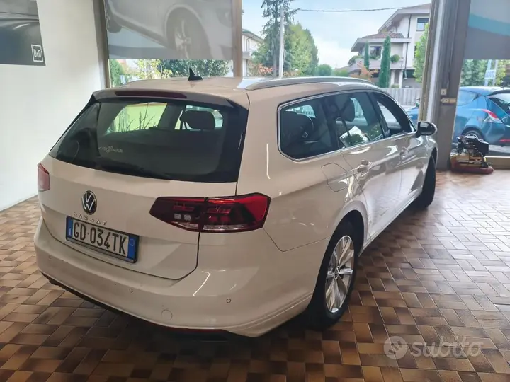 Volkswagen Passat 2020 photo 4