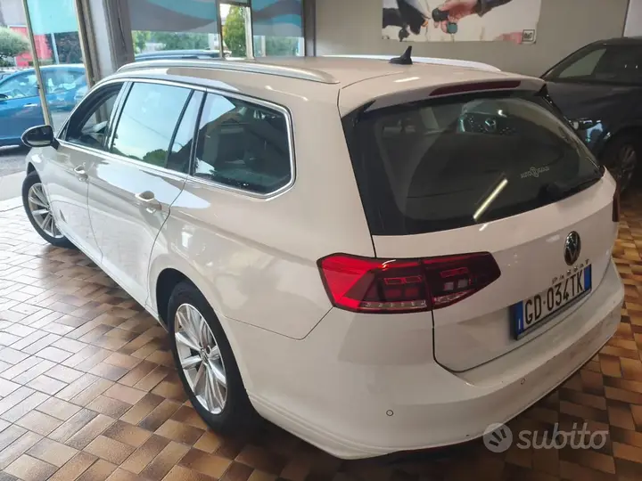 Volkswagen Passat 2020 photo 5