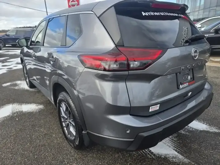 Nissan Rogue 2024 photo 2