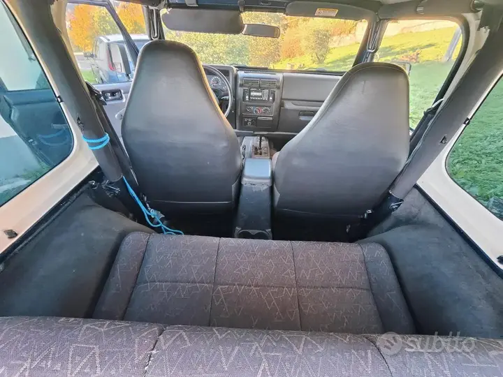 Jeep Wrangler 2000 photo 5