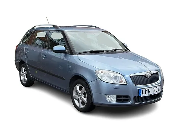 Skoda Fabia 2010 photo 3