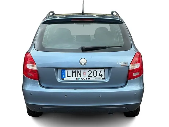 Skoda Fabia 2010 photo 5