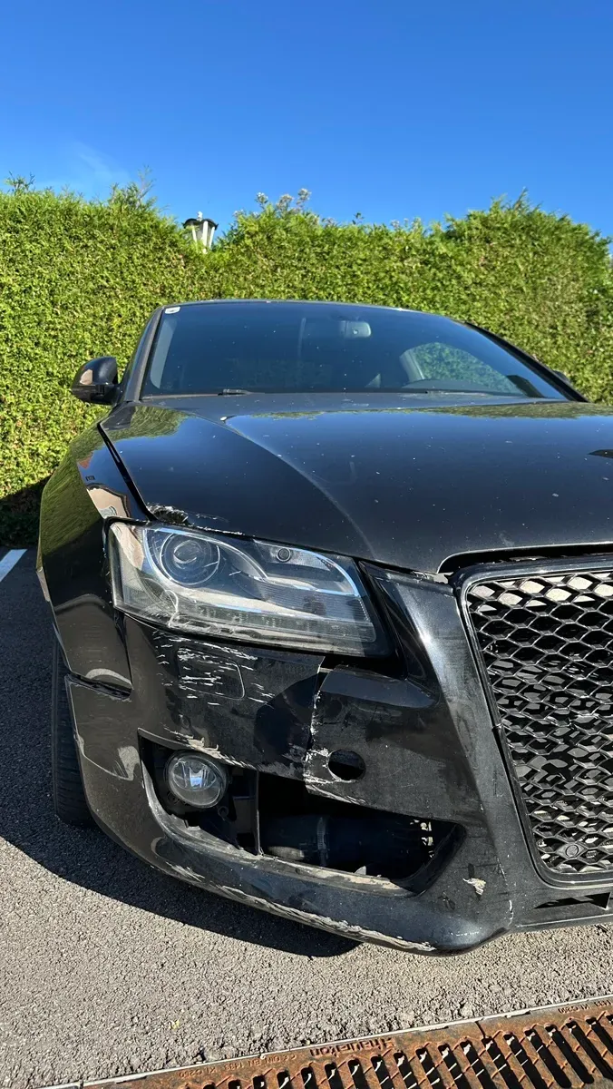 Audi A5 2009 photo 2