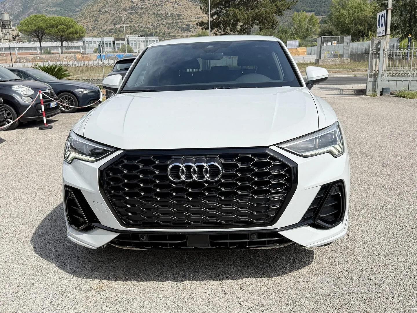 Audi Q3 2022 photo 4