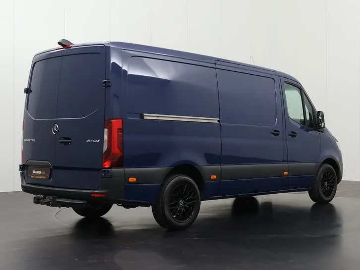 Mercedes-Benz Sprinter 2021 photo 2