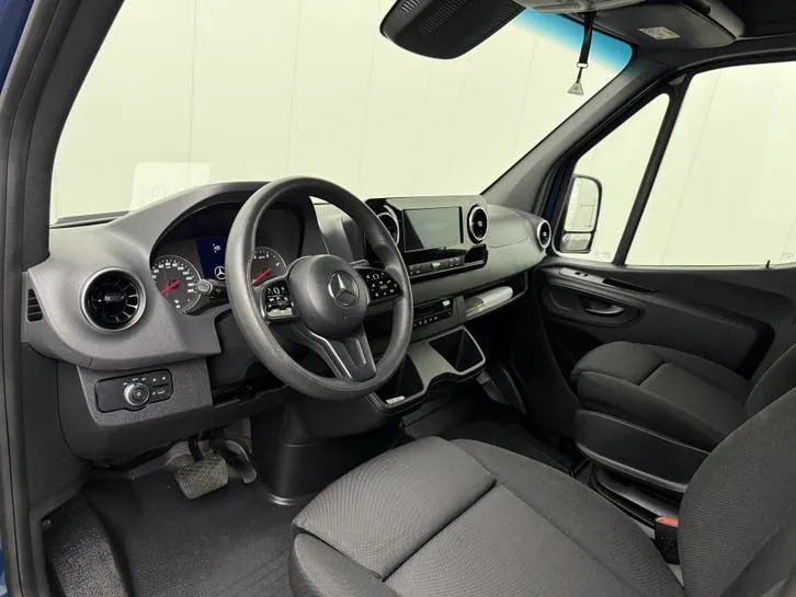 Mercedes-Benz Sprinter 2021 photo 3