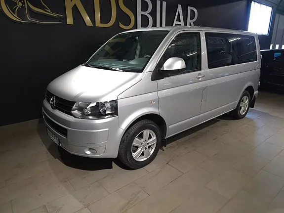 Volkswagen Caravelle 2015 photo 2