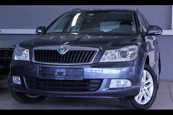 Skoda Octavia 2012 photo 3