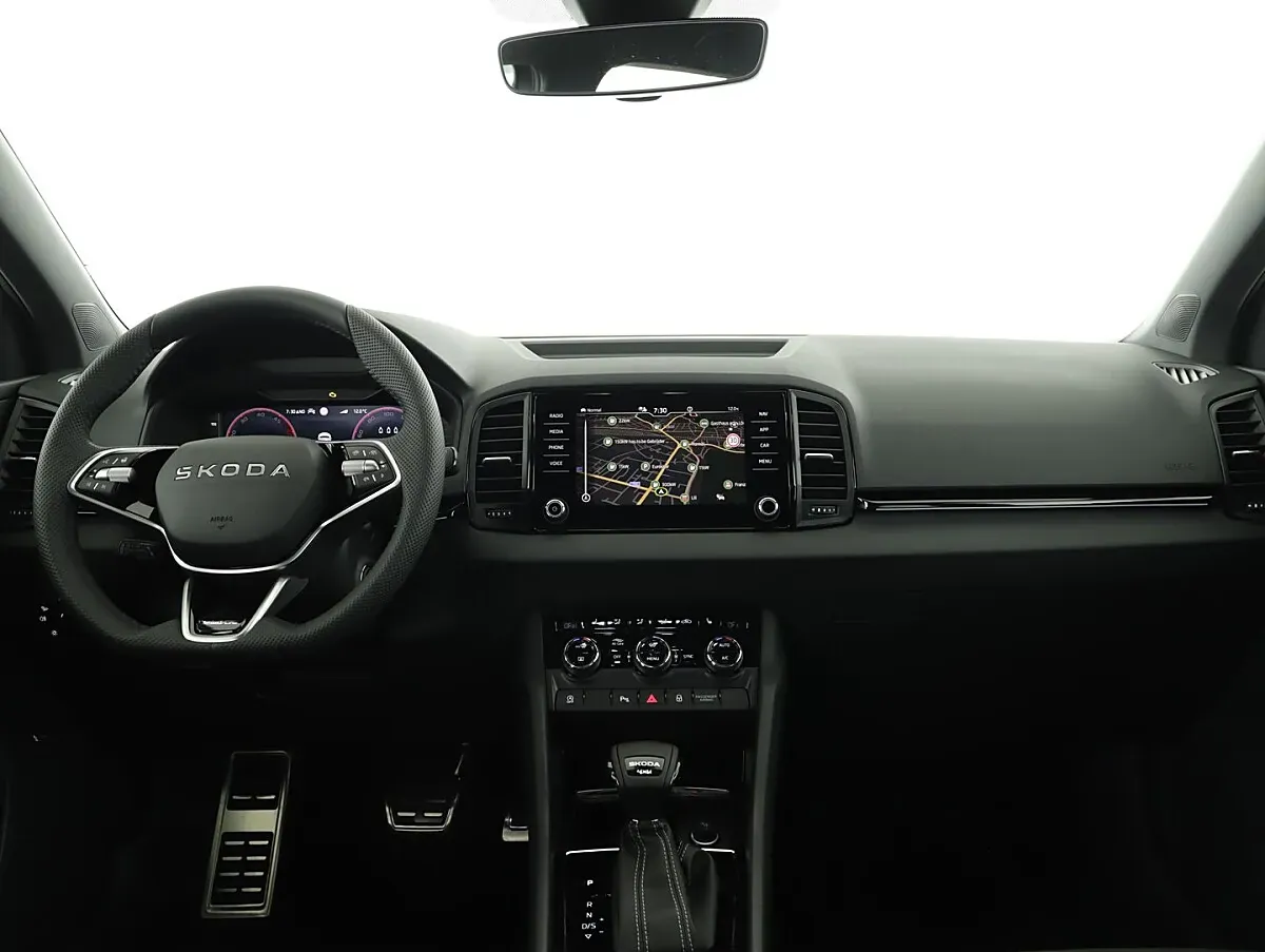 Skoda Karoq 2026 photo 2