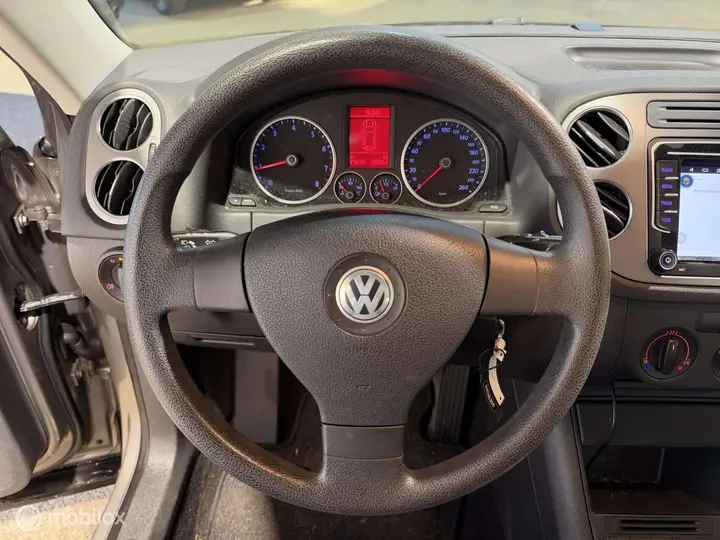 Volkswagen Tiguan 2009 photo 5