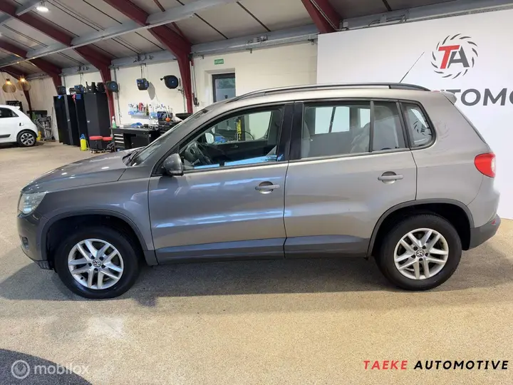 Volkswagen Tiguan 2009 photo 2