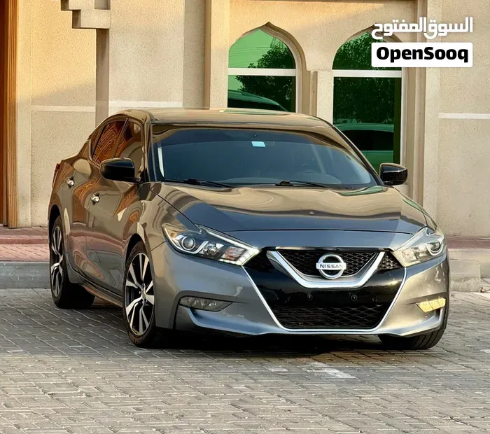 Nissan Maxima