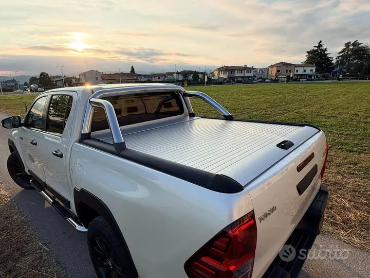 Toyota Hilux 2020 photo 3
